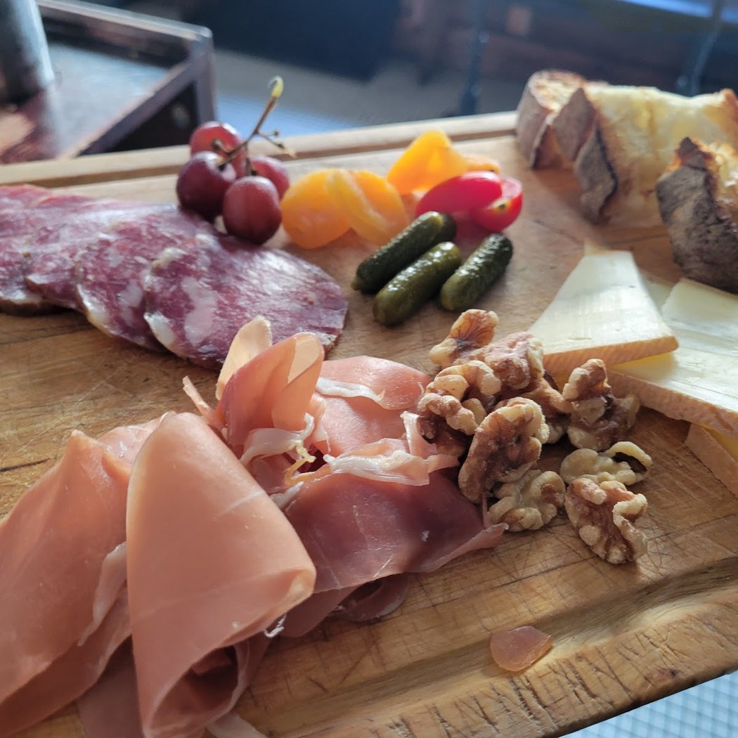 Olivier Bistro 1