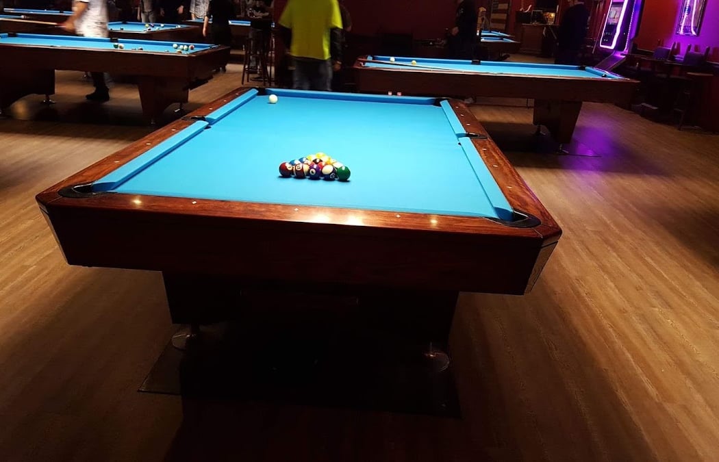 Blue Fox Billiards Bar & Grill 4