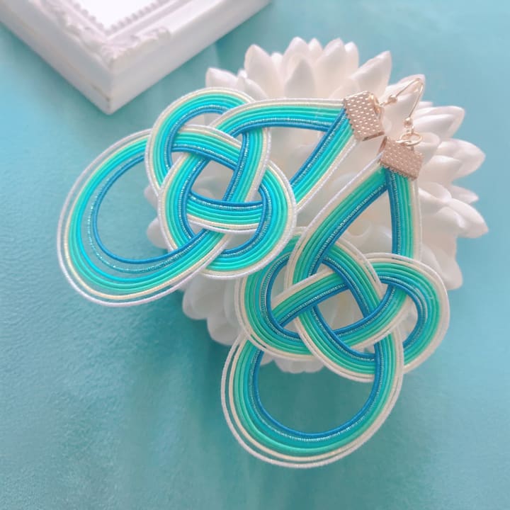 Mizuhiki Jewelry Workshop: Japanese Knot Art 1