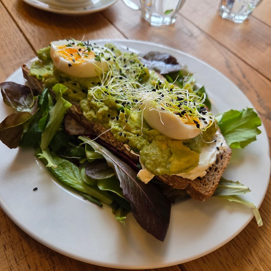 The Bench Café 1
