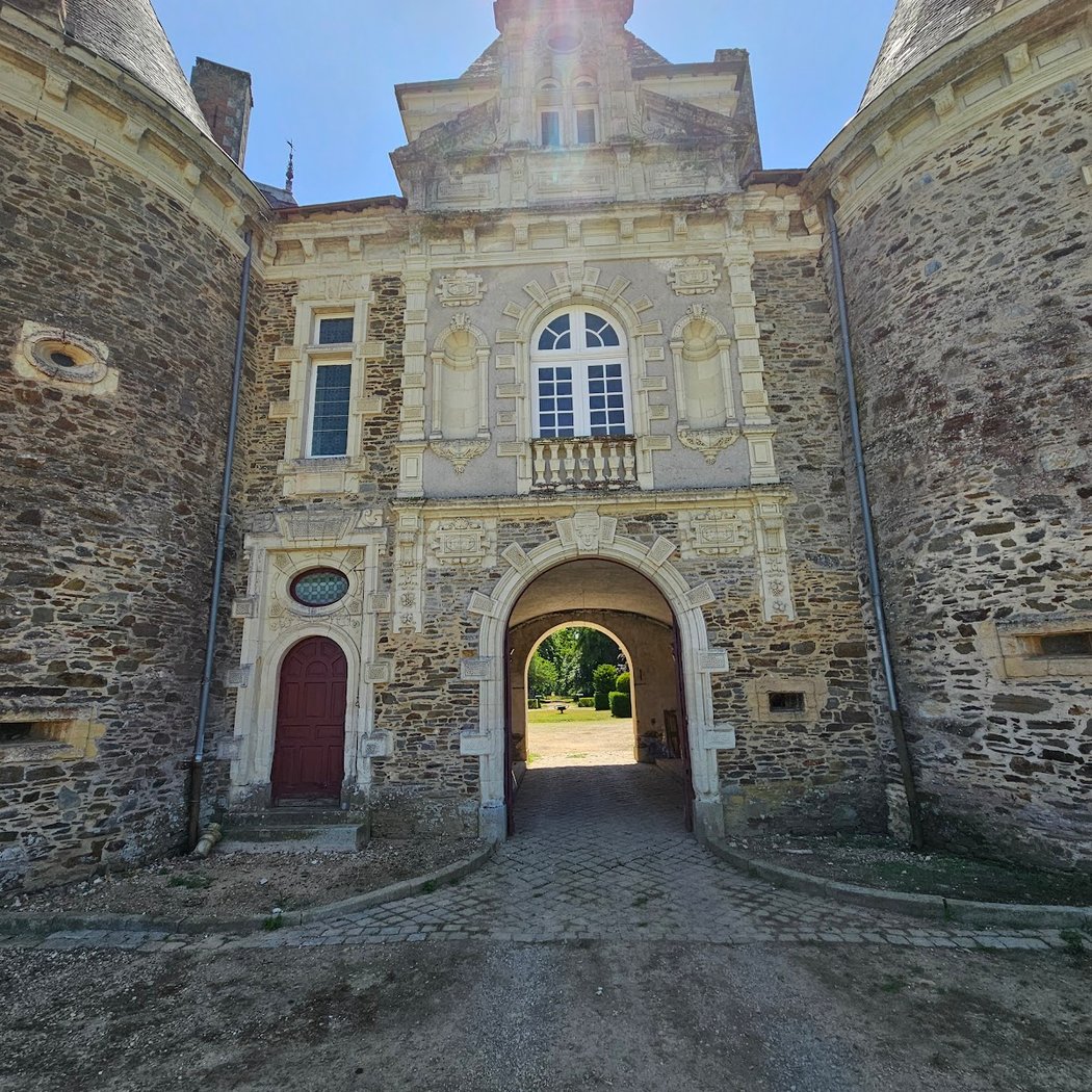 Château de Bouillé 2