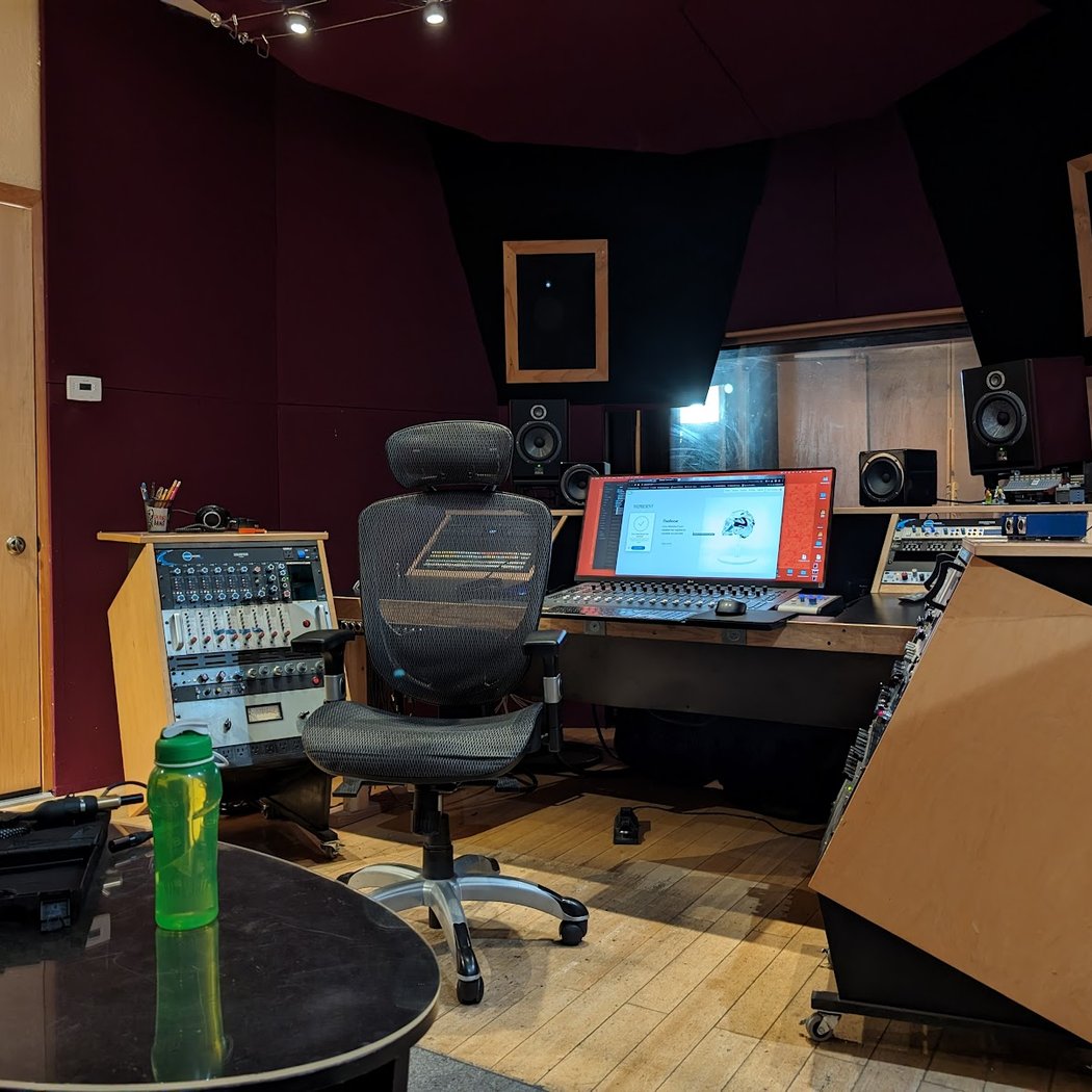 Tone Freq Mastering Studios 4