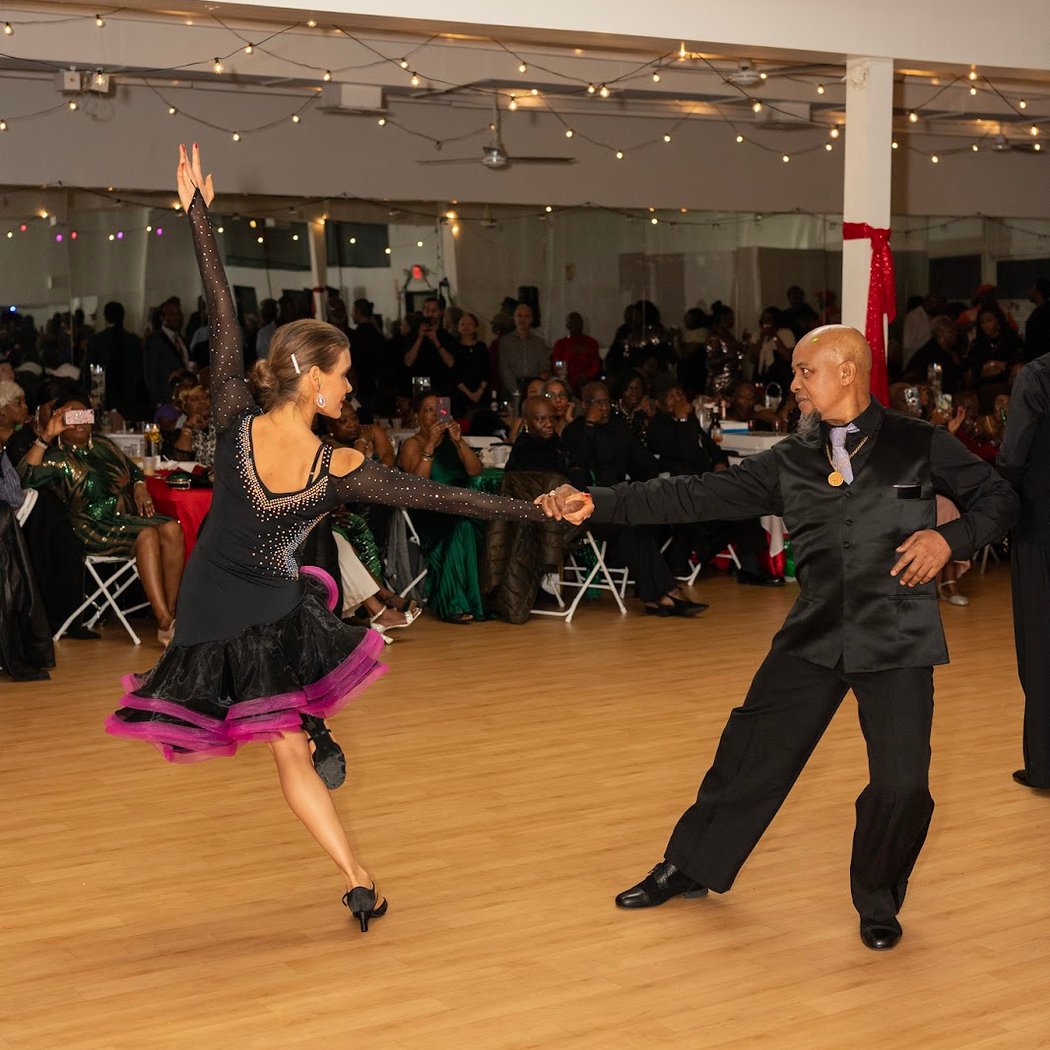 Elegance Dance Studio 2