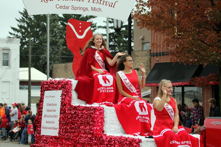 Red Flannel Festival Grand Parade 1