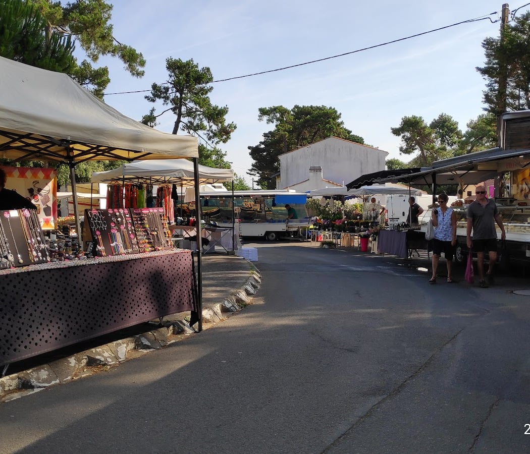Marché de la Pierre Couchée 3