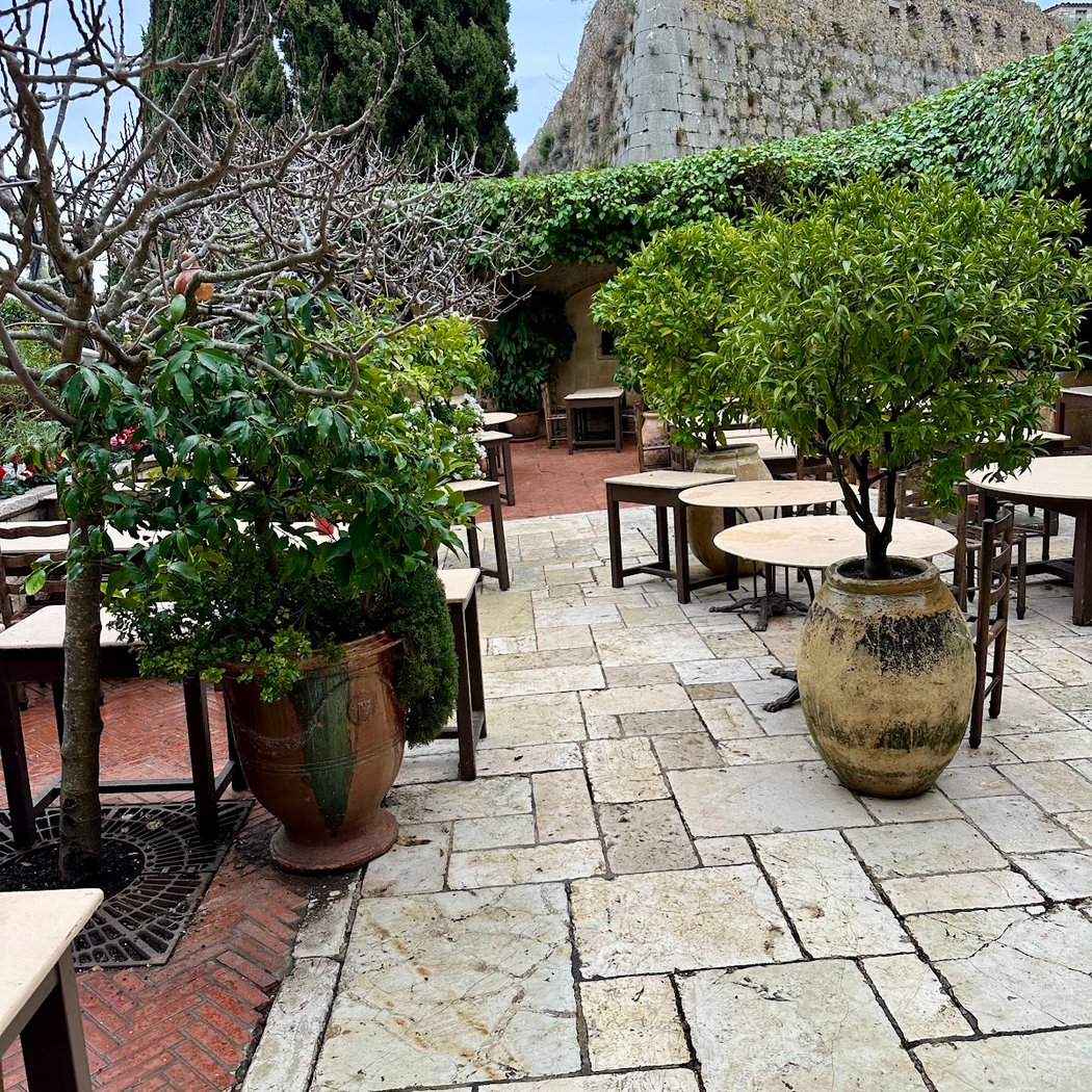 La colombe d Or 2