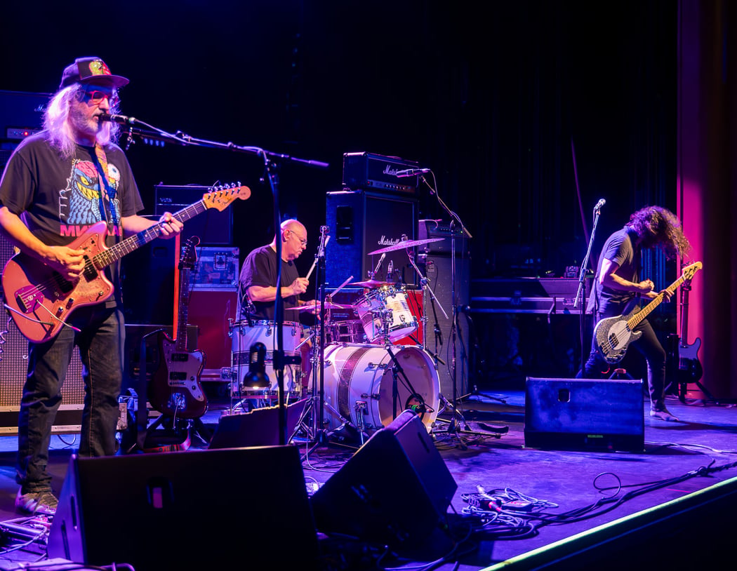 Dinosaur Jr.
