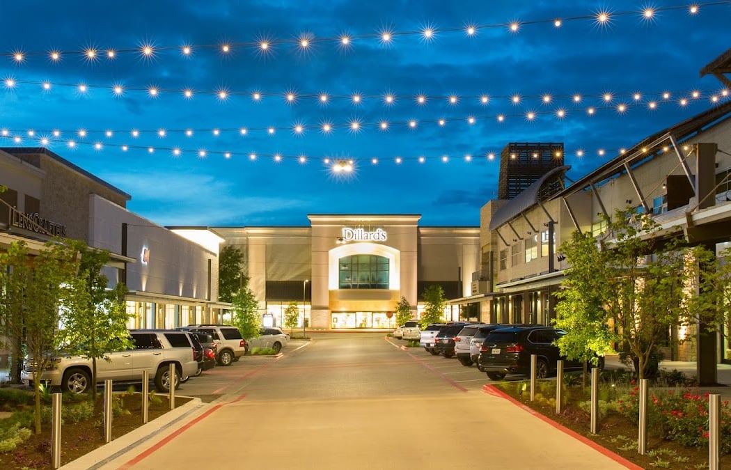 Hill Country Galleria 1