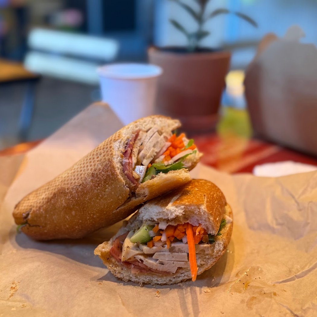 SAIGONESE CAFÉ 1