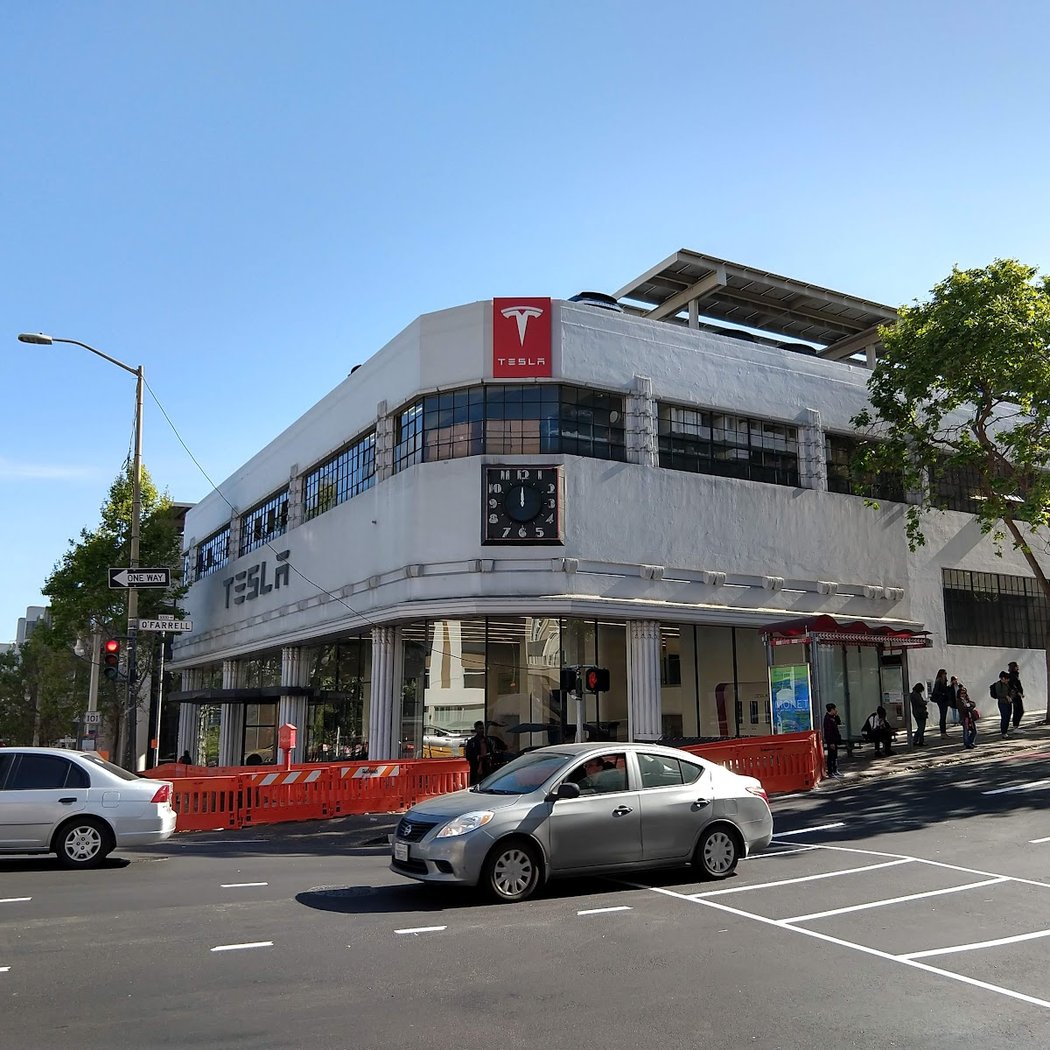 AI Builder Night w/ Tesla Experience + Live Music 2