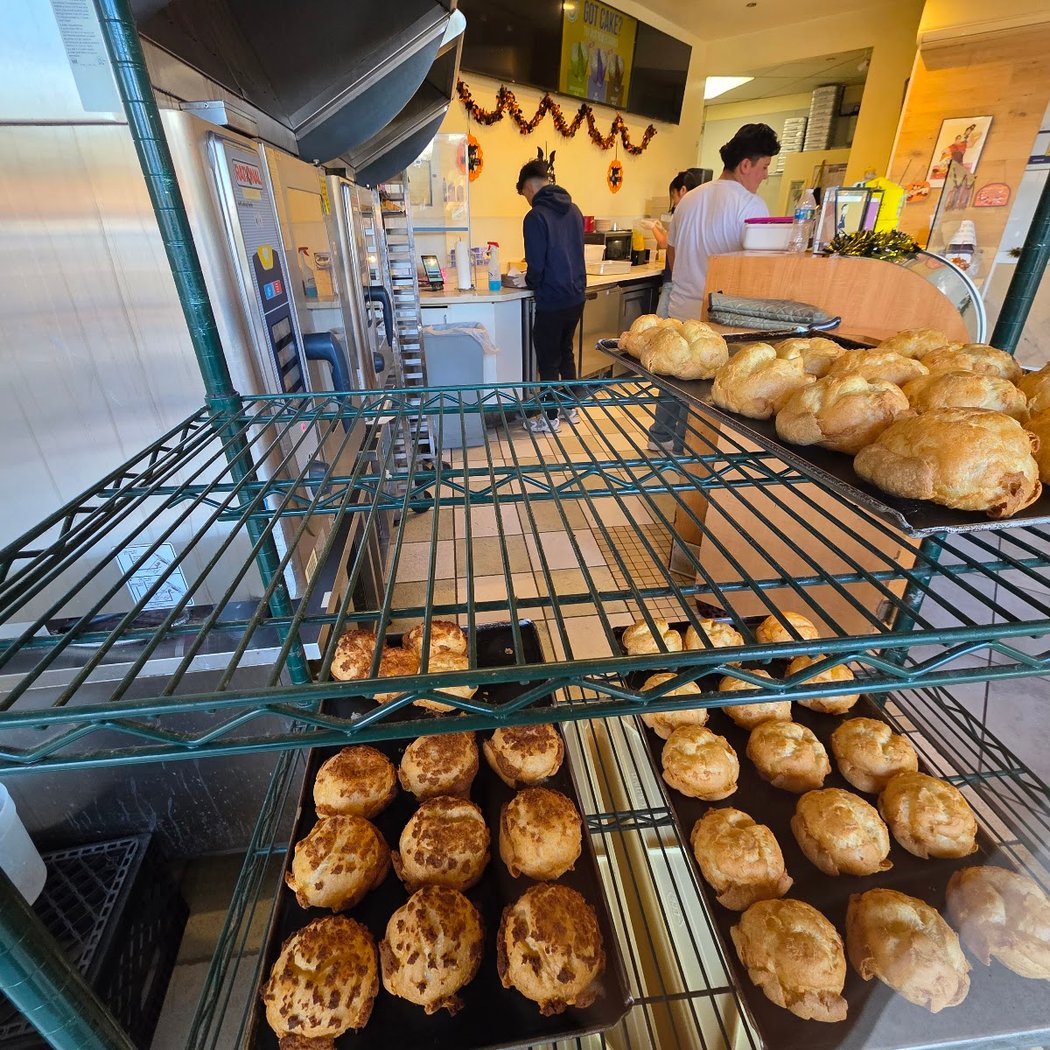 Beard Papa's 3