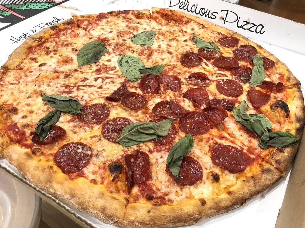 Uncle Frankie's Pizza 3