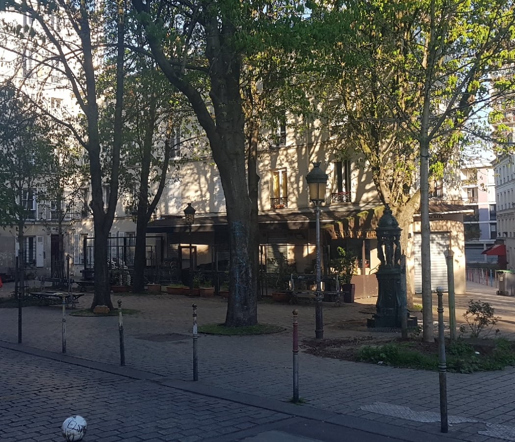 Place Maurice Chevalier 3
