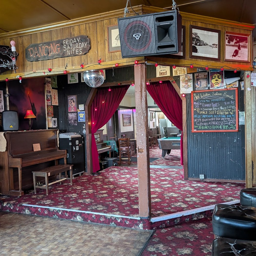 Old Western Saloon 4
