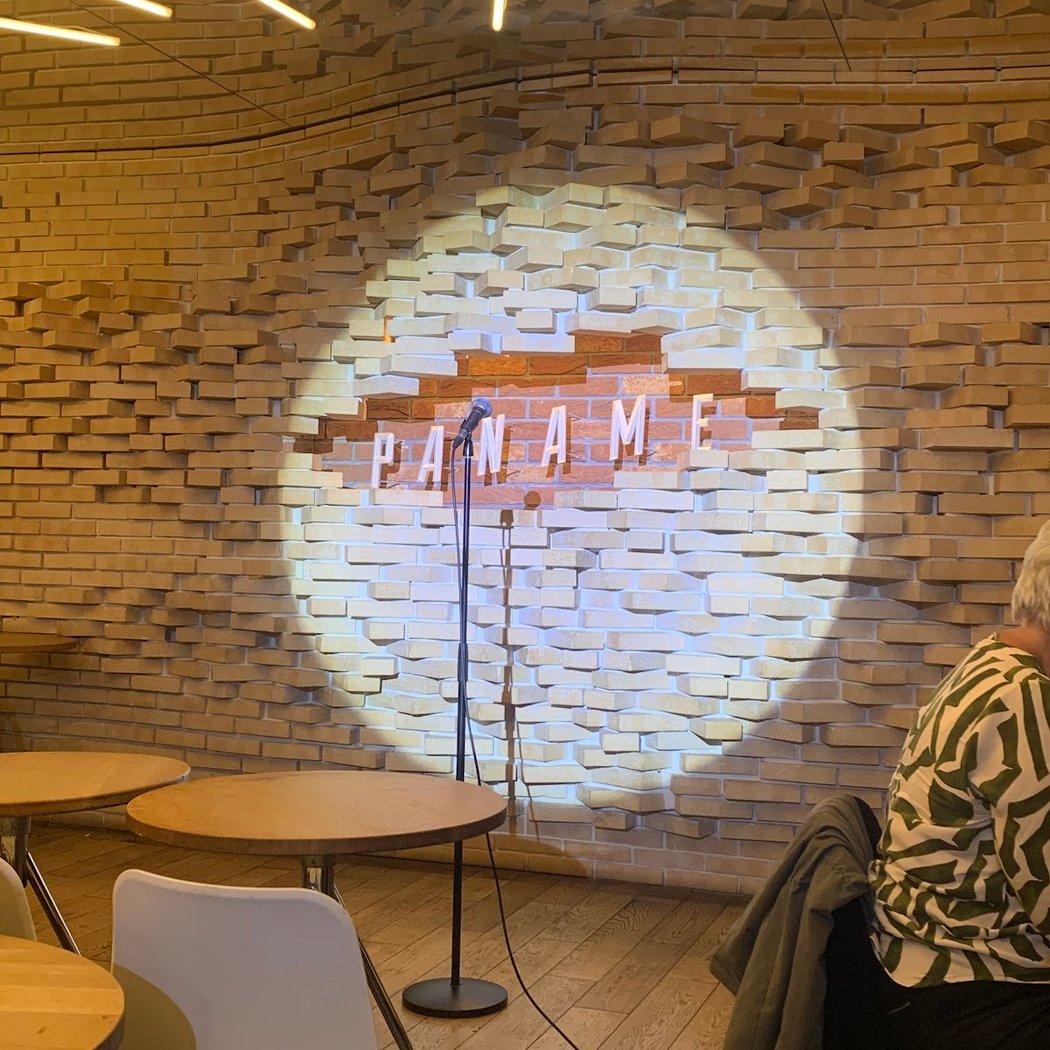 Stand-up Comedy at Le Paname Art Café 1
