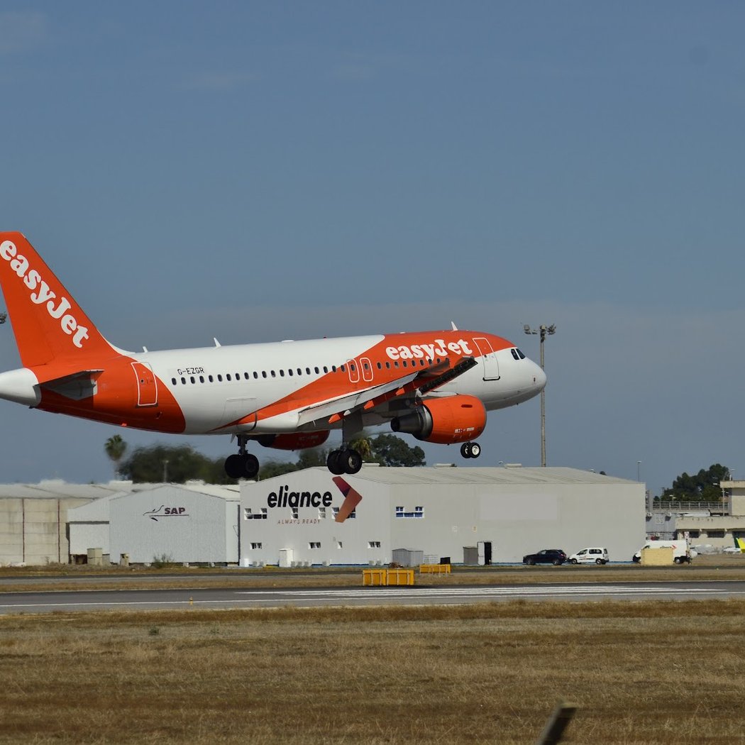 Mirador del aeropuerto de Sevilla 2