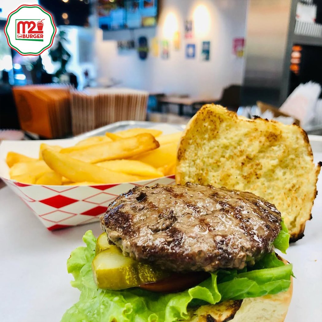 M2 Burger 3
