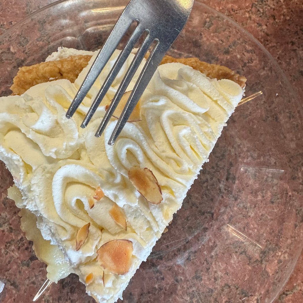 Heidi's Pies Restaurant 1