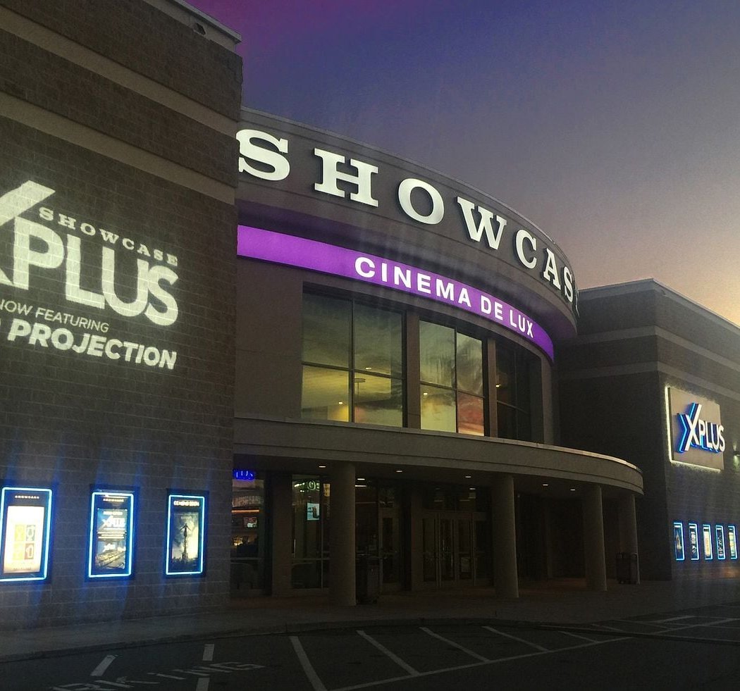 Showcase Cinema de Lux Lowell 3