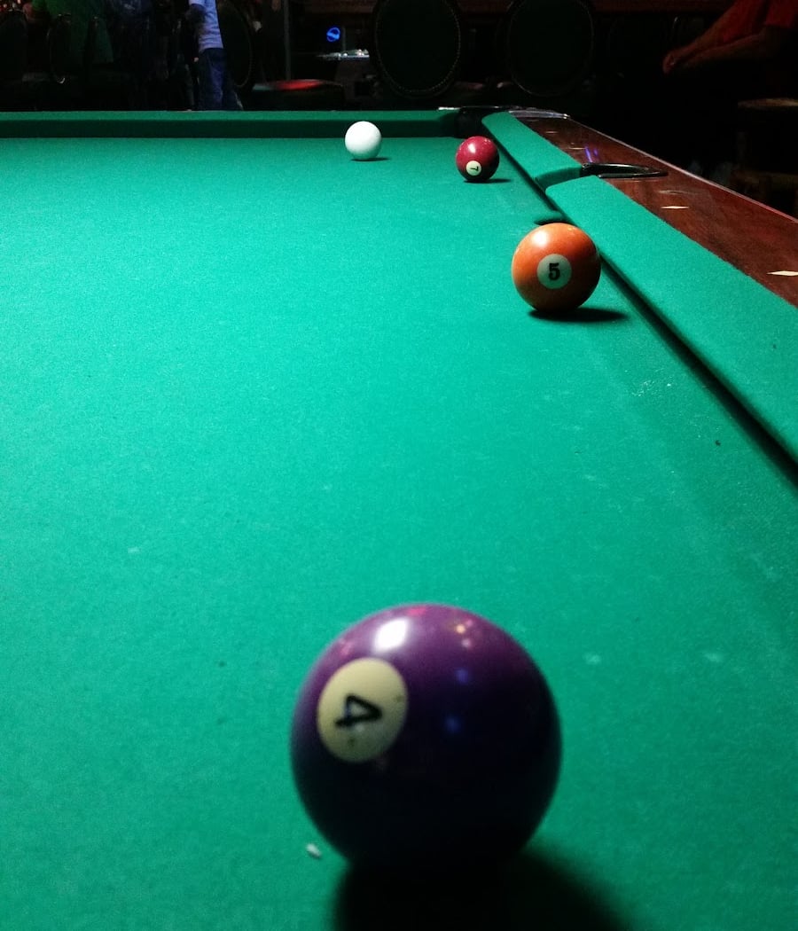 Harry’s Sportsman’s Lounge 3