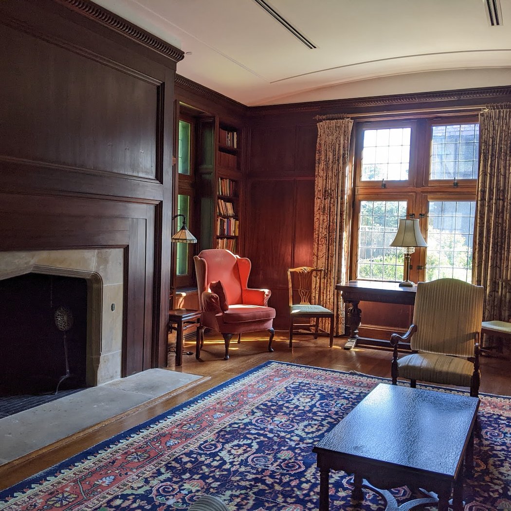 Alumnae House 1