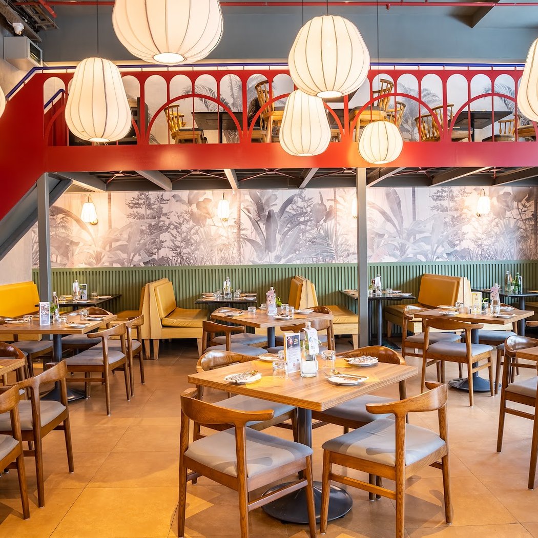 SALT - Indian Restaurant Bar & Grill 2