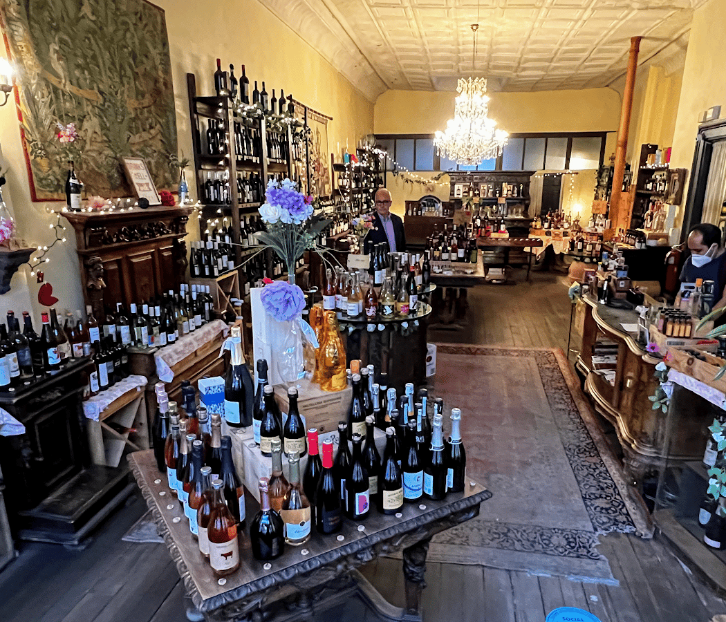 D.O.C. Wine Shop 1