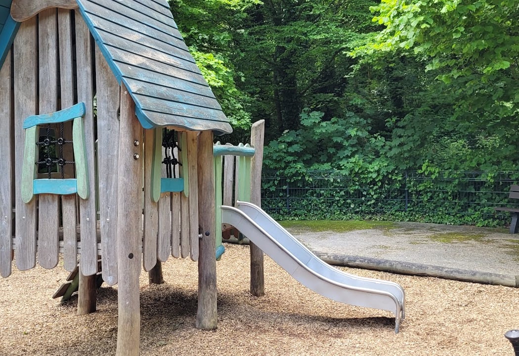 Petite Aire de Jeux 1