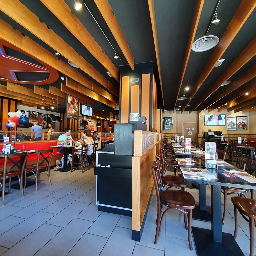 Foster's Hollywood 2