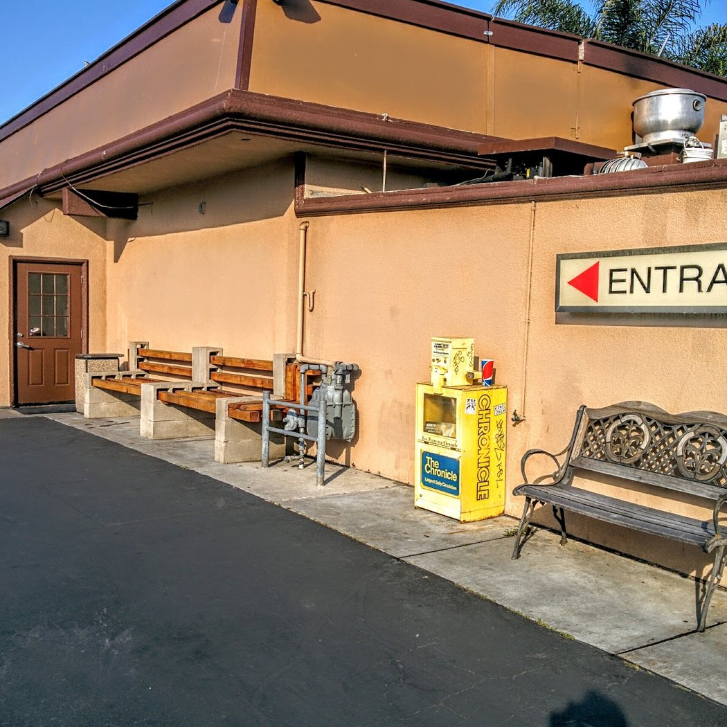 Dino's Family Restaurant 2