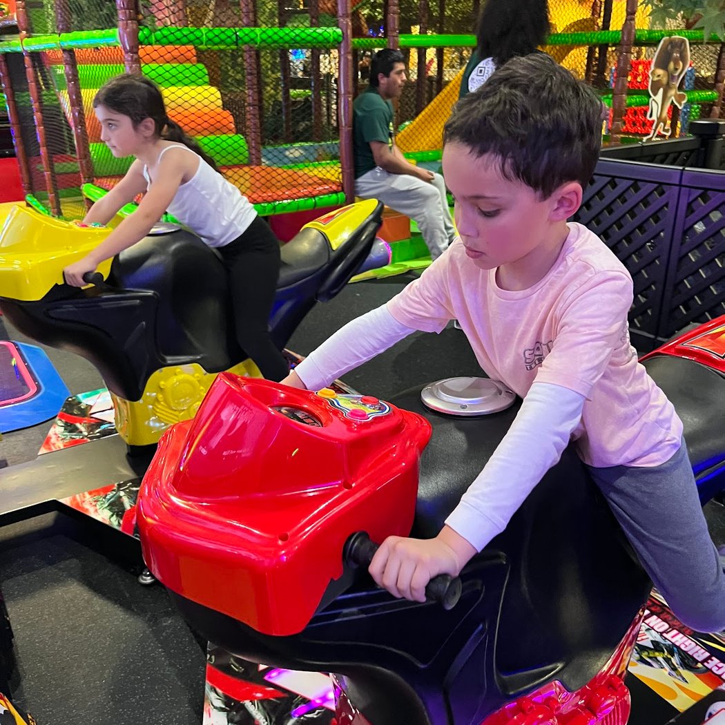 Little Kings & Queens Fun Place 1