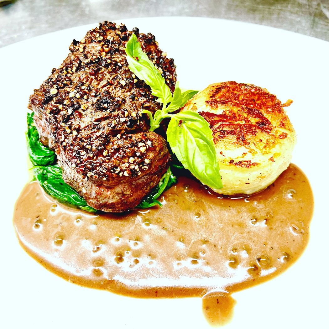 Manny’s Bistro 1