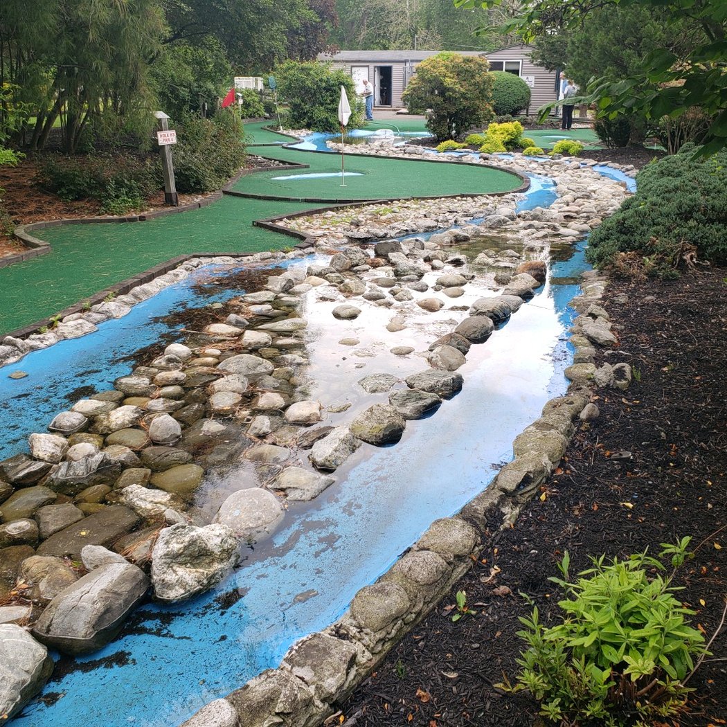 Overlook Golf and Recreation Center 3