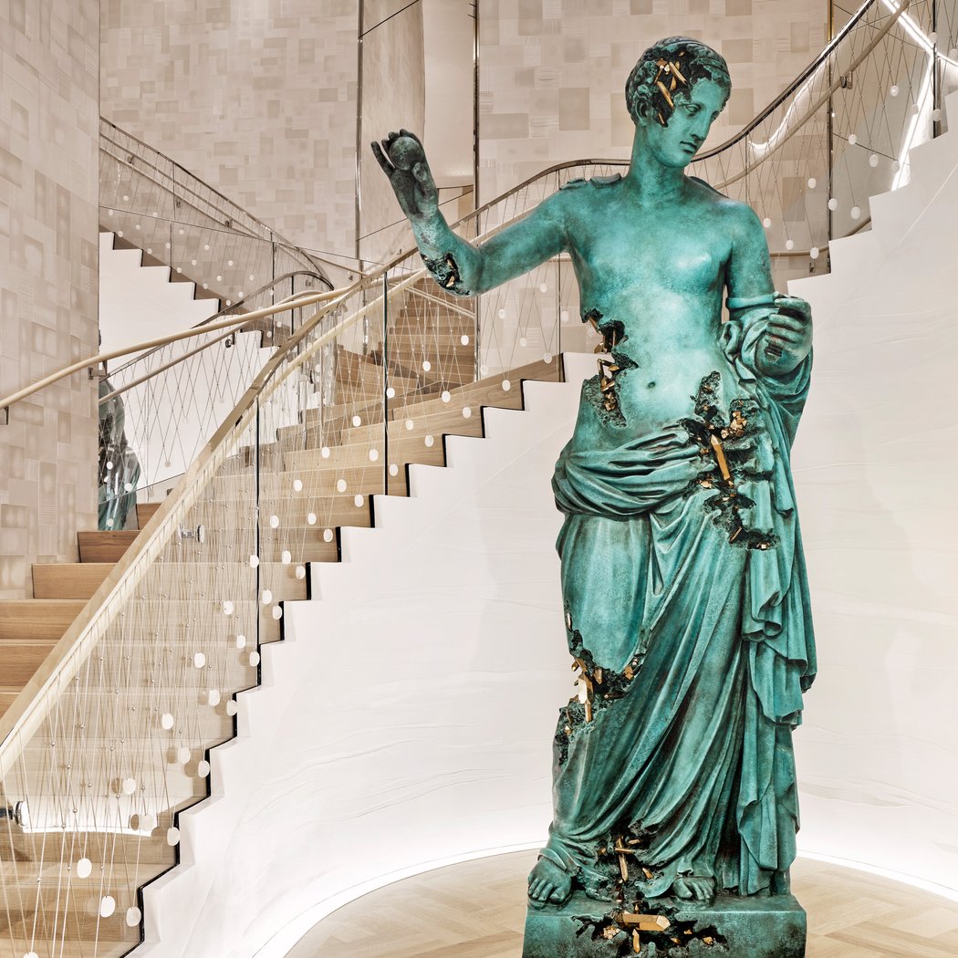 Tiffany & Co. - The Landmark 2