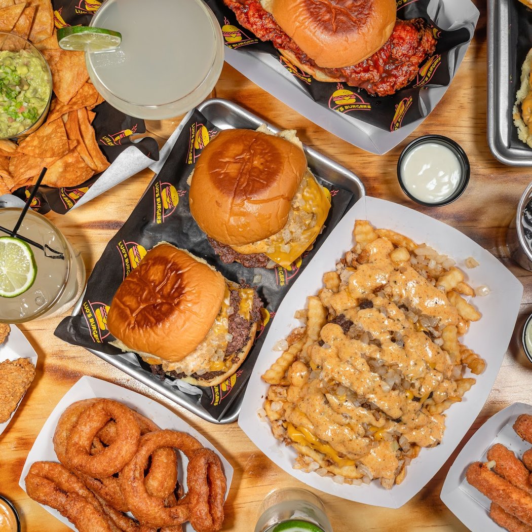 Luo’s Burgers 1