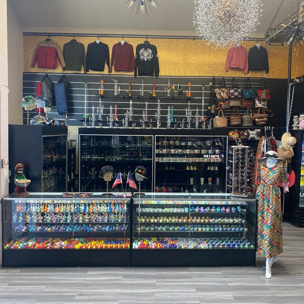 Grand Gift Shop 1