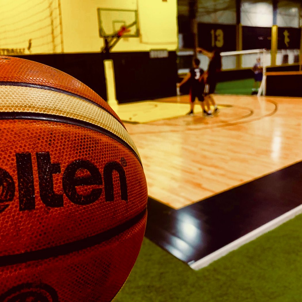 Stadium Thiais Basket indoor 2