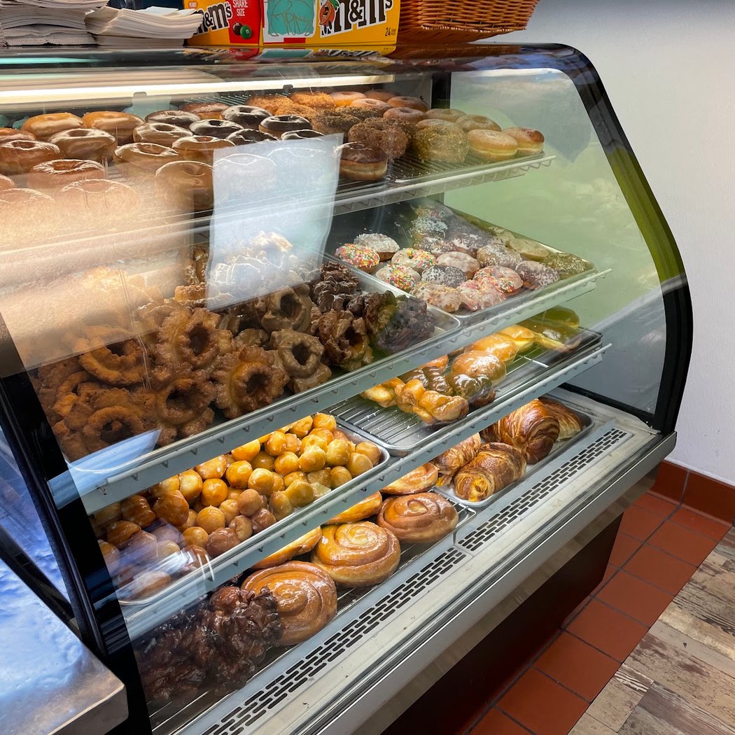 Golden Gate Donuts 2
