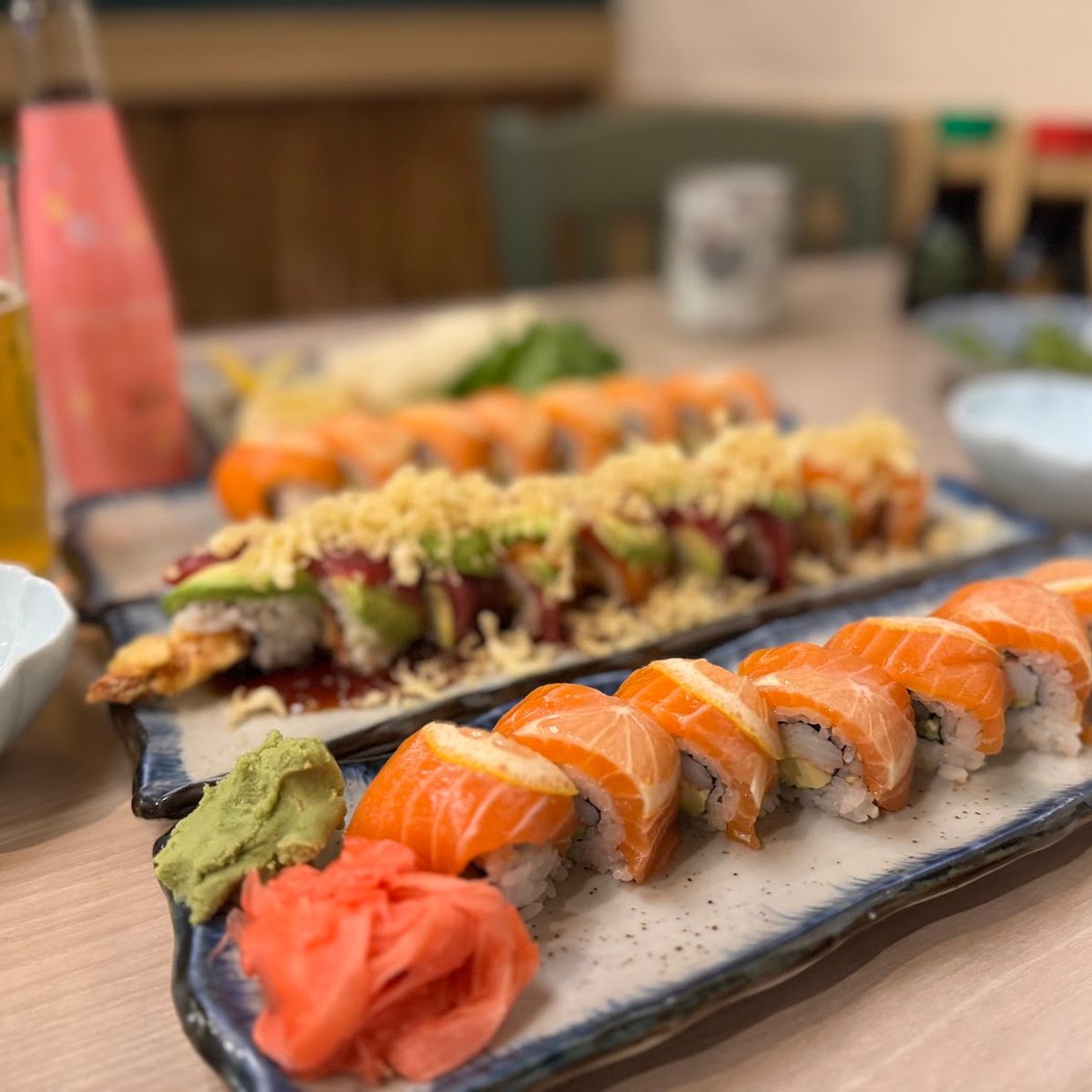 Tsuru Sushi Japanese Restaurant 1