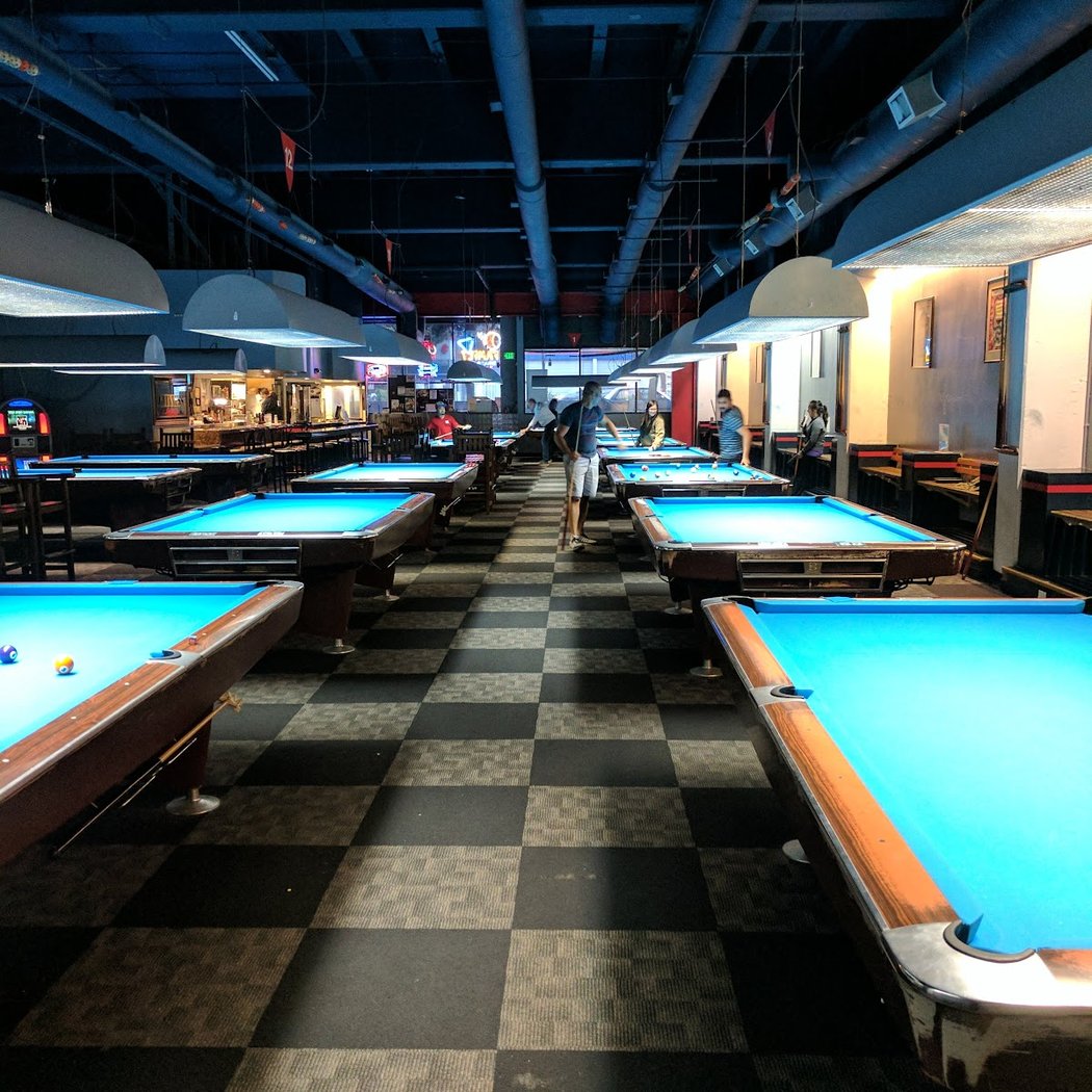 Family Billiards 3