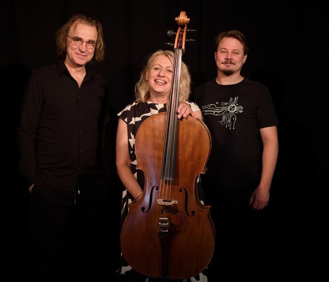 Dorota Barová Trio