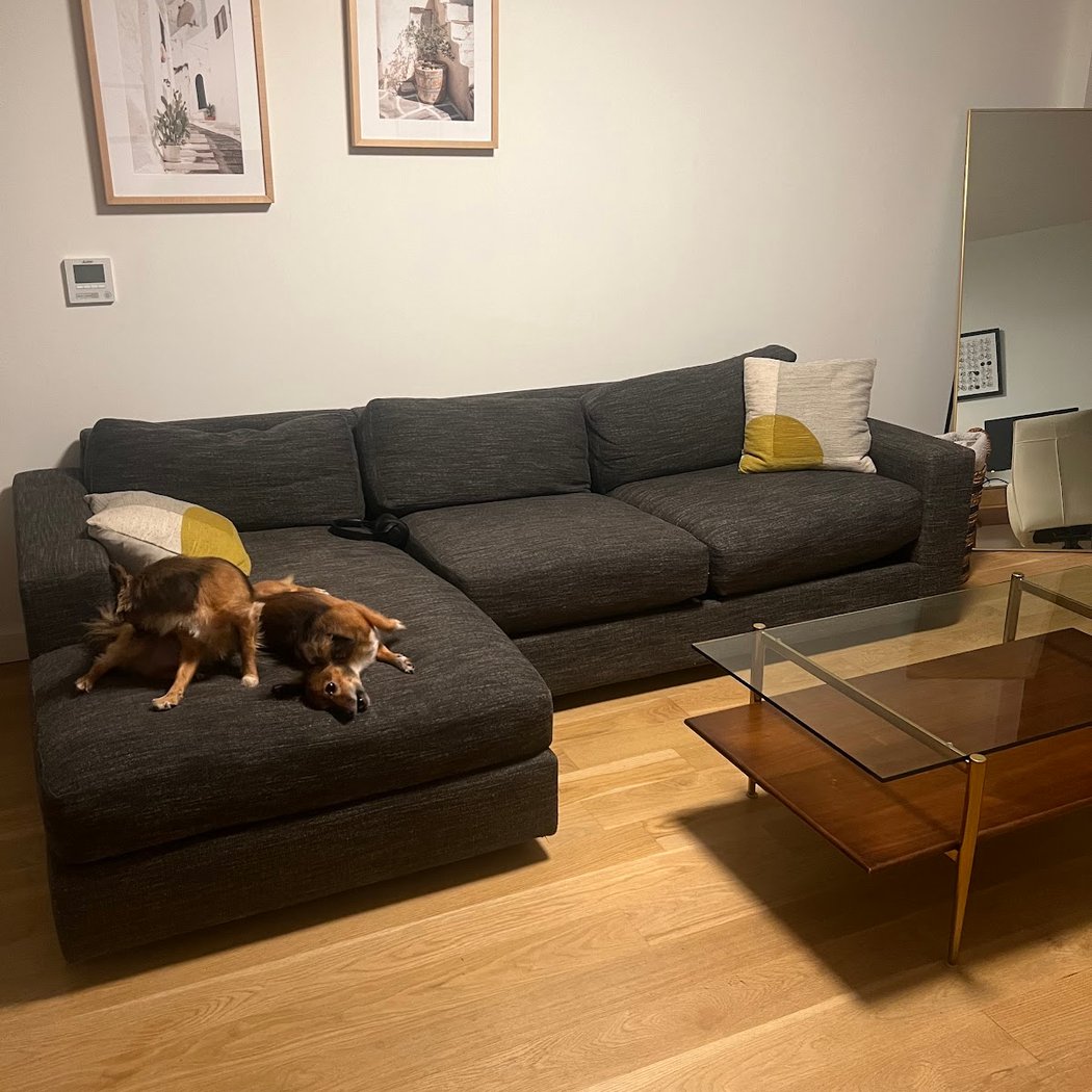New York Couch 3