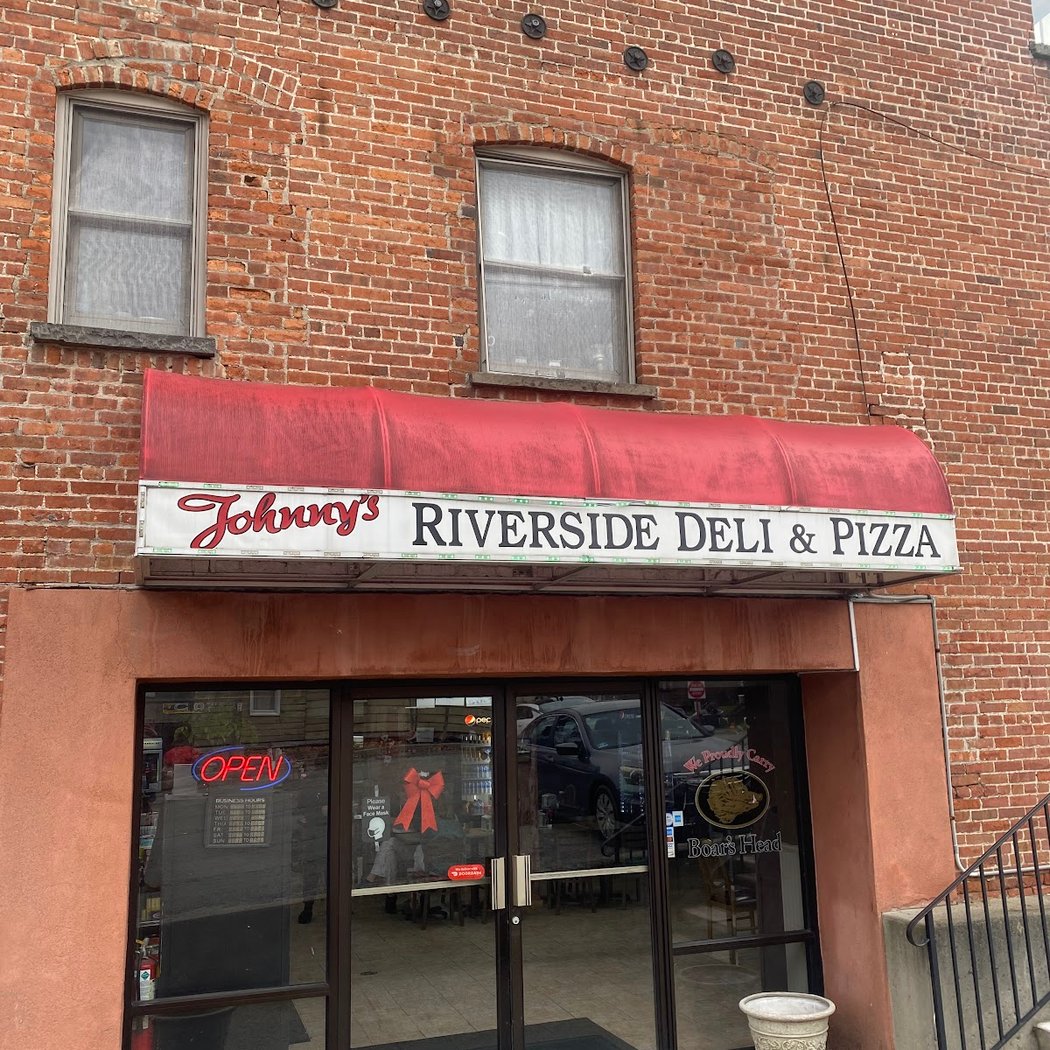 Riverside Deli & Pizza 2