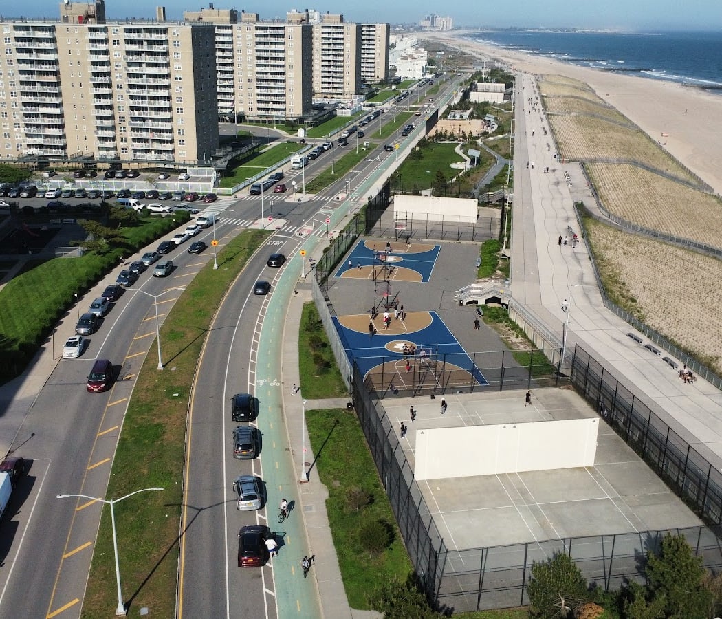 Boardwalk Basketball & Handball Courts 1