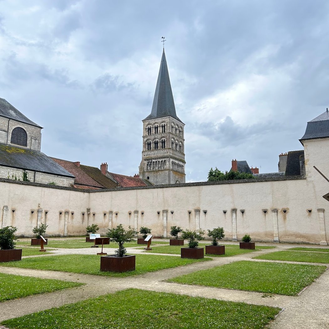 Prieuré de la Charité 2