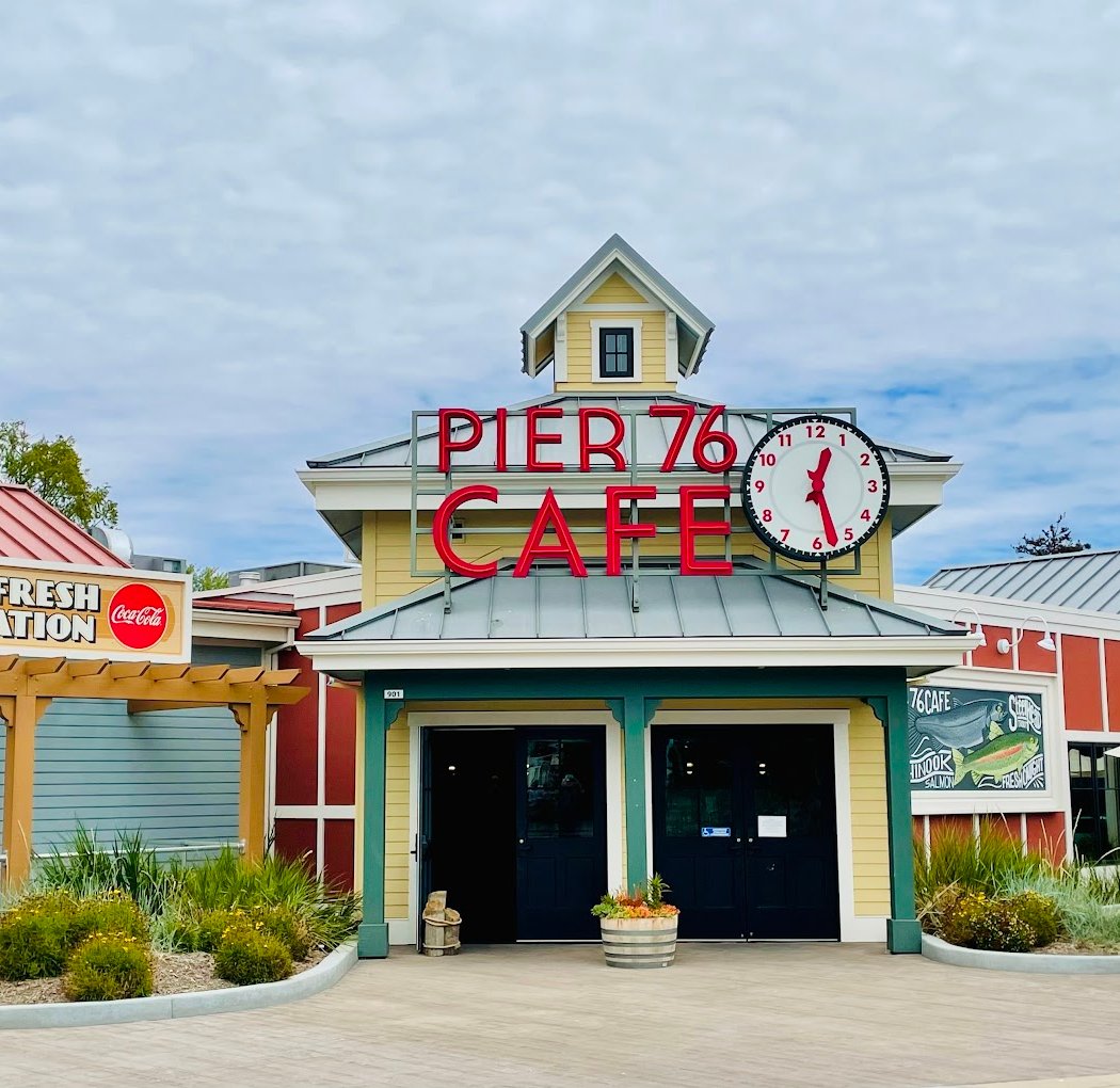 Pier 76 Cafe 2