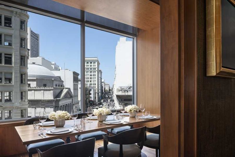 MKT Restaurant and Bar 1