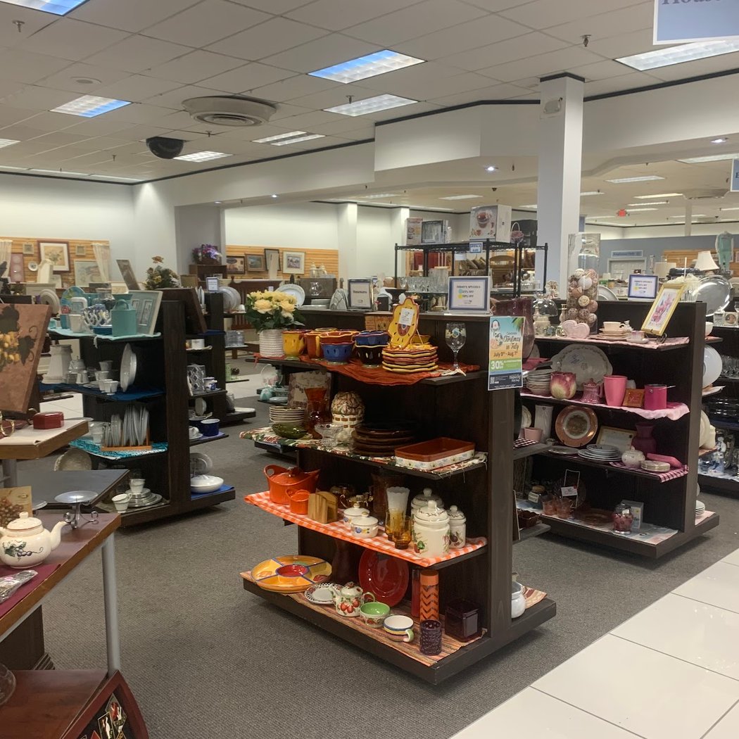 Blue Ridge Hospice Front Royal Thrift Shop 3