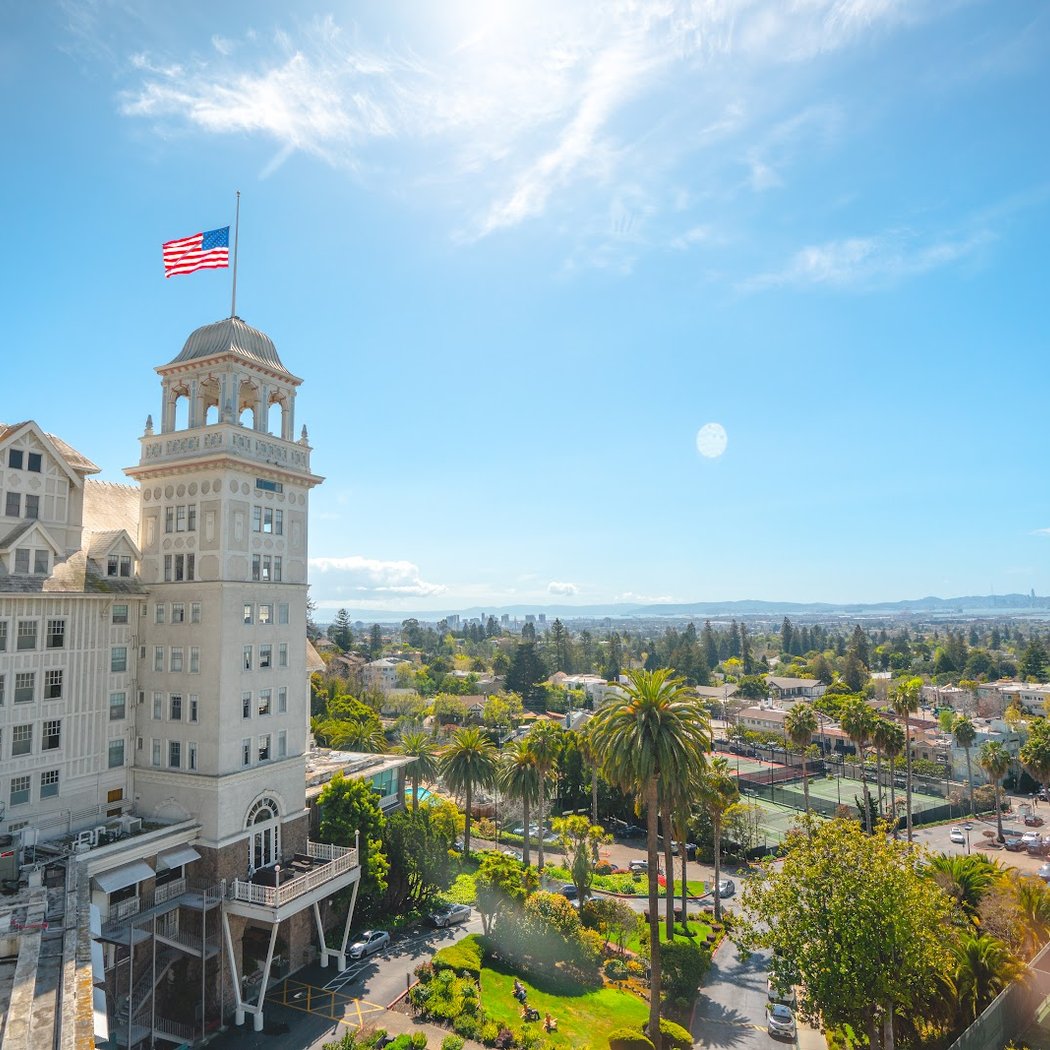 Visit Oakland 3