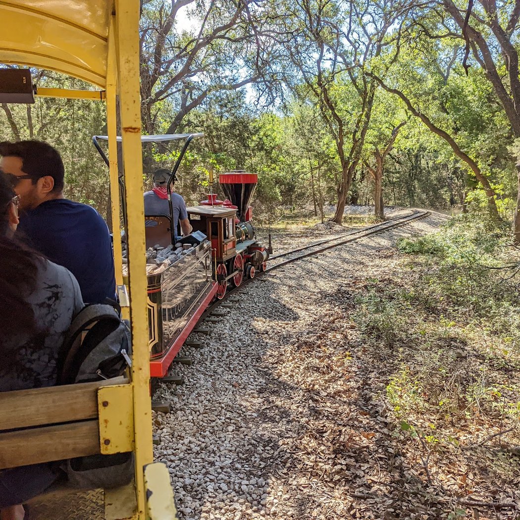 Spooky Halloween train 3